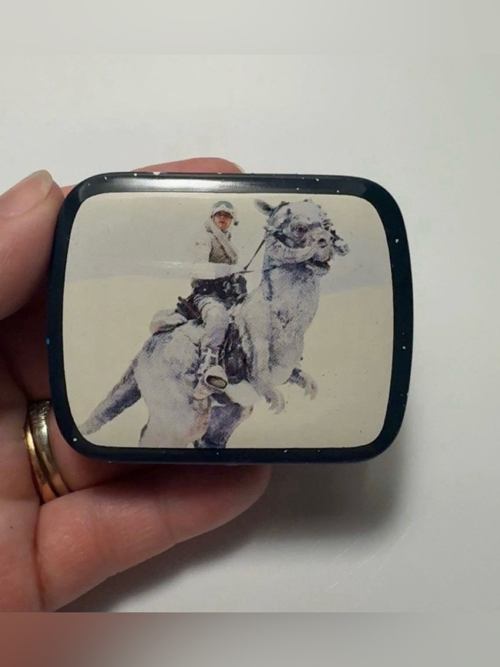 VINTAGE Star Wars The Empire Strikes Back Tauntaun Micro Tin Collectible!